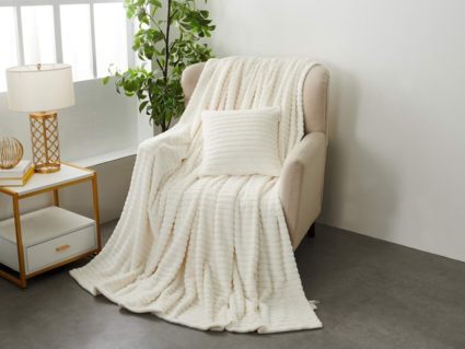 Покрывало Софи де Марко Орландо (молоко) 220х240